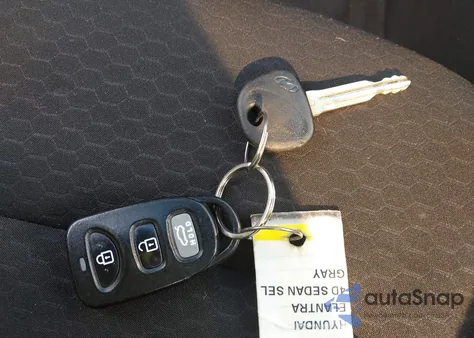 2020 Hyundai Elantra Sel из США, поврежденный, VIN KMHD84LFXLU105171